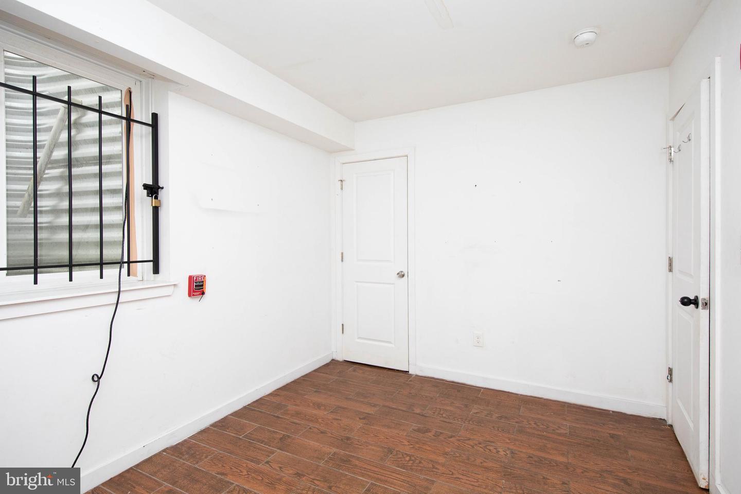 1702 Cecil B Moore Ave Property Photo 11