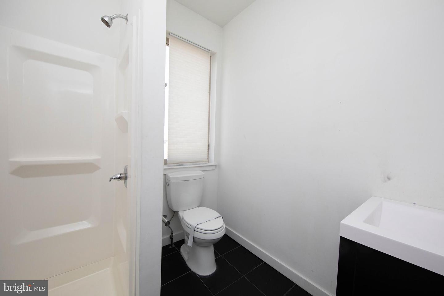 1702 Cecil B Moore Ave Property Photo 37