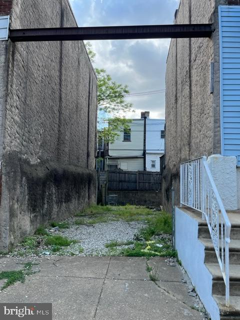 2432 S Lee St Property Photo 1