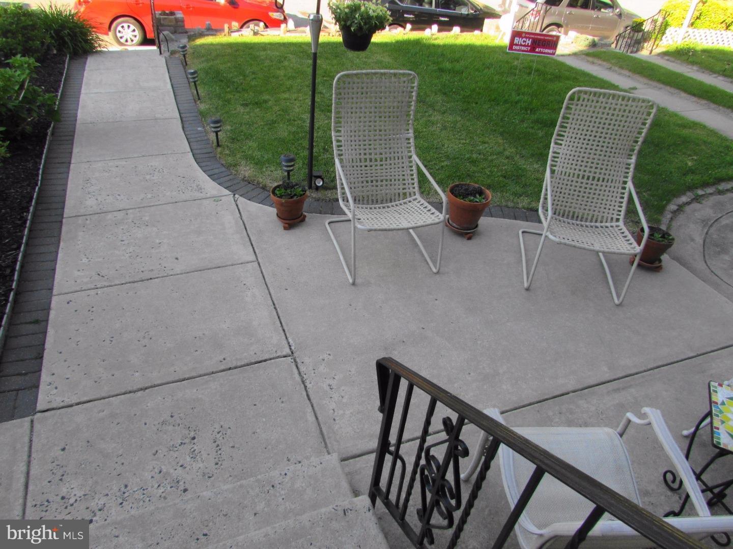 3316 Glenview St Property Photo 2