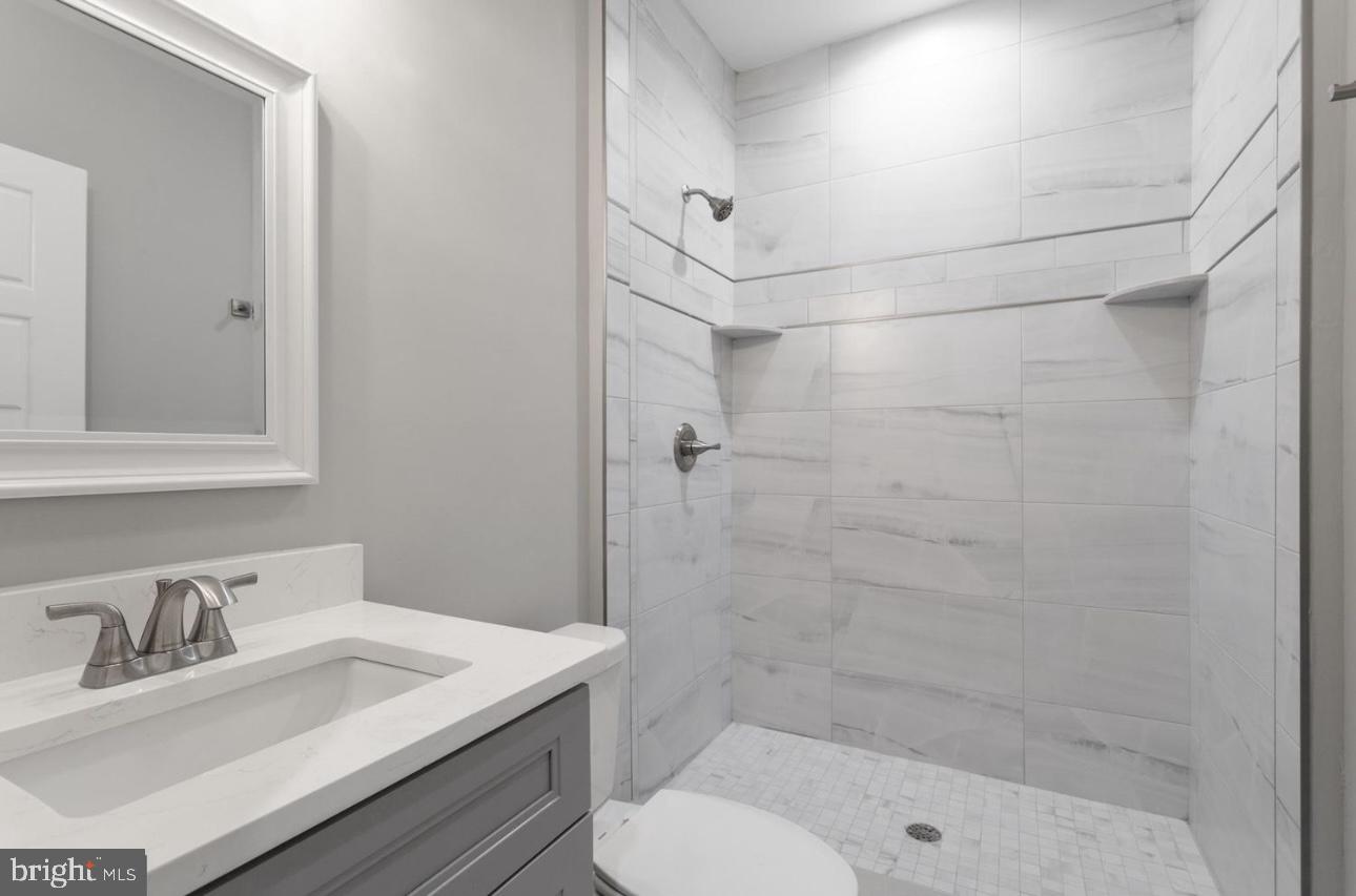 1425 S Hanson St Property Photo 10