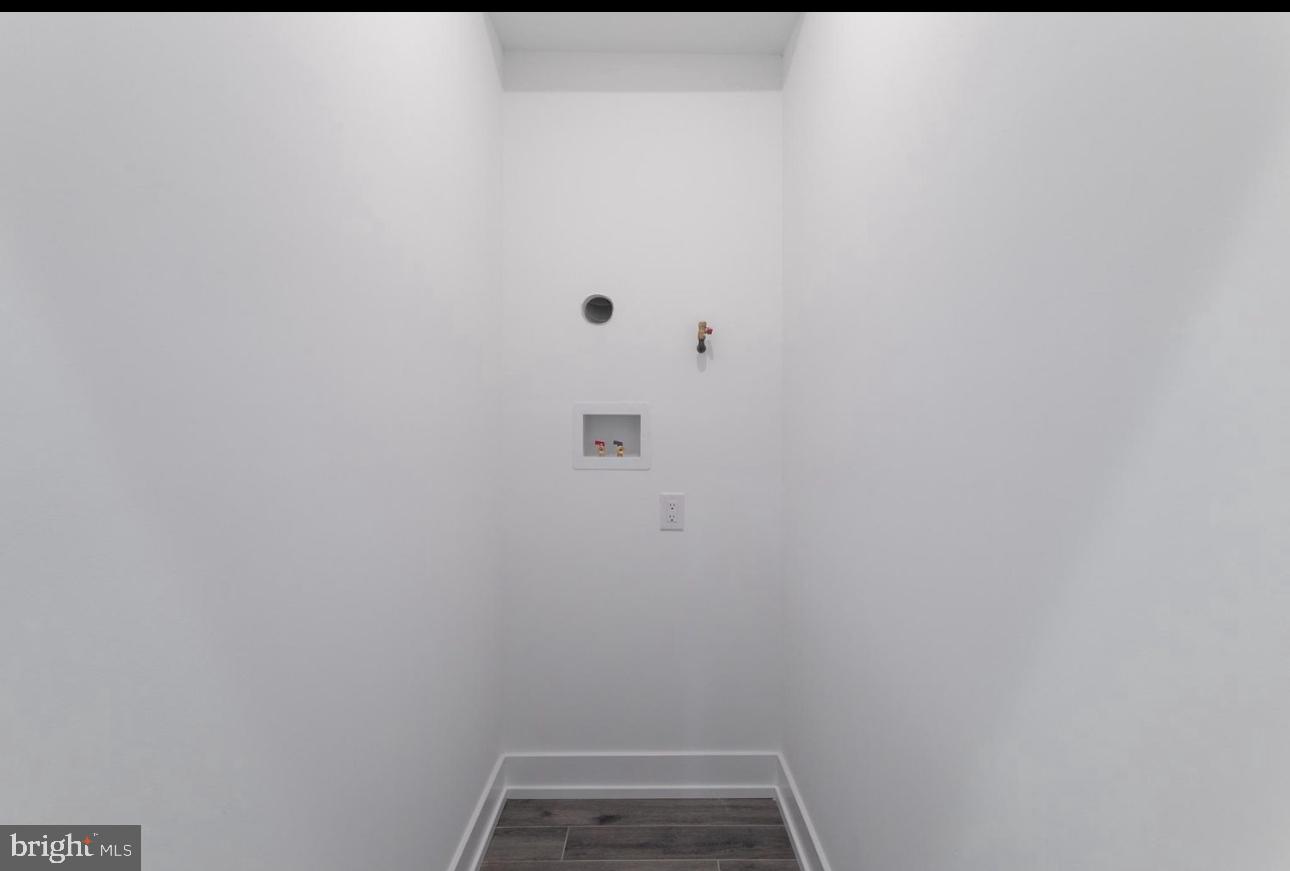 1425 S Hanson St Property Photo 16