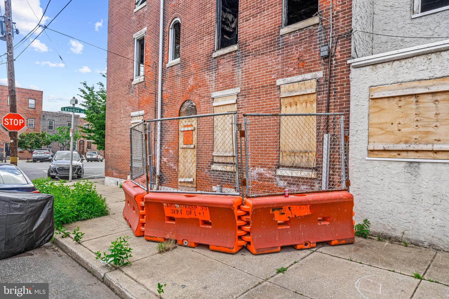 2565 E Lehigh Ave Property Photo 10