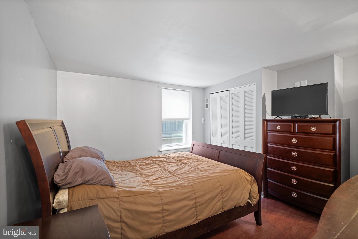 1704 Webster St Property Photo 15