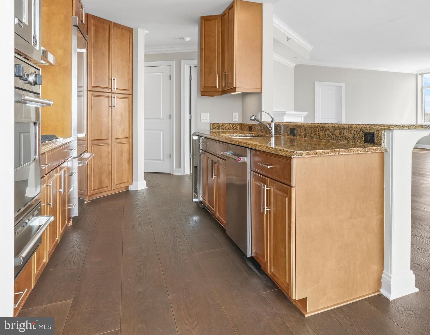 440 S Broad St #1808 Property Photo 14