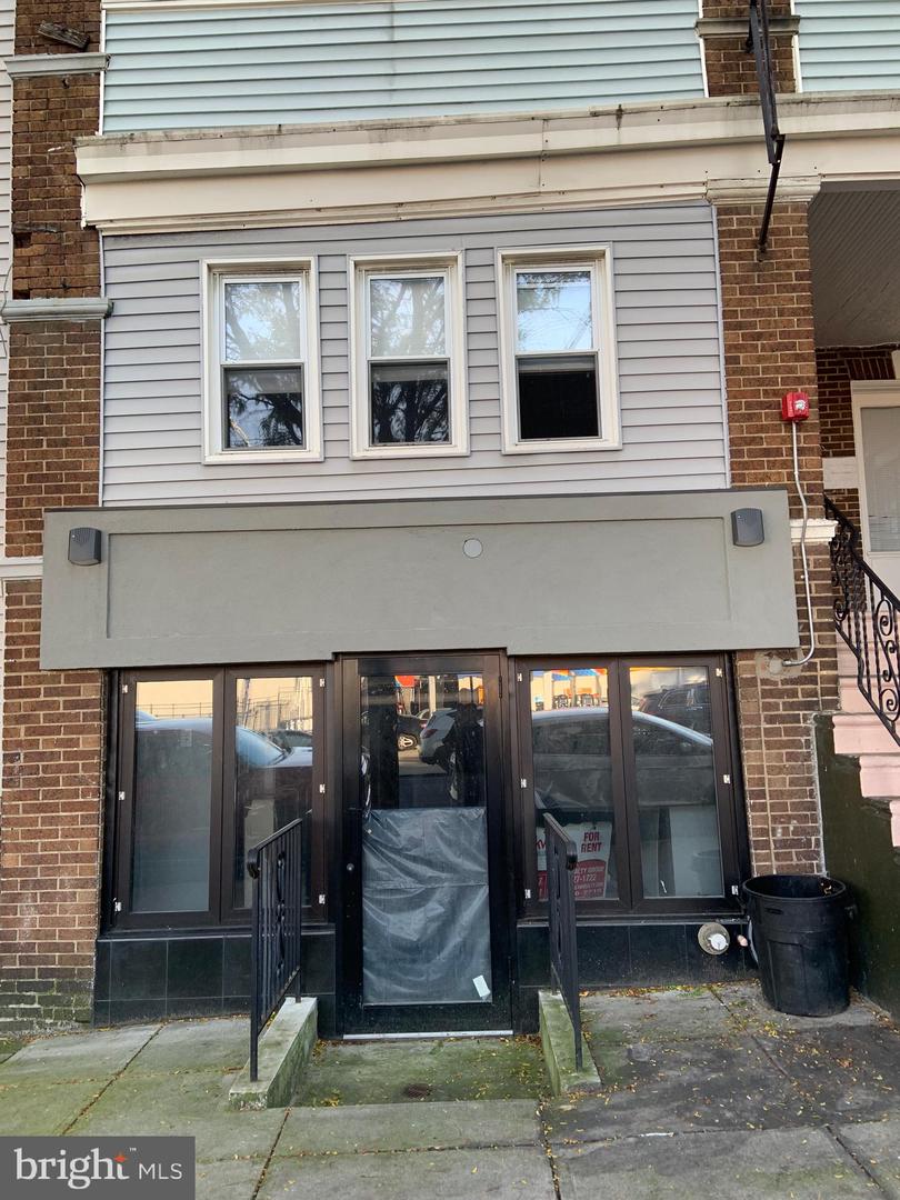 4610 Walnut St Property Photo 1