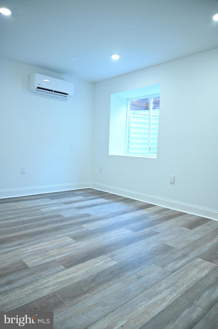 3228 W Diamond St Property Photo 36