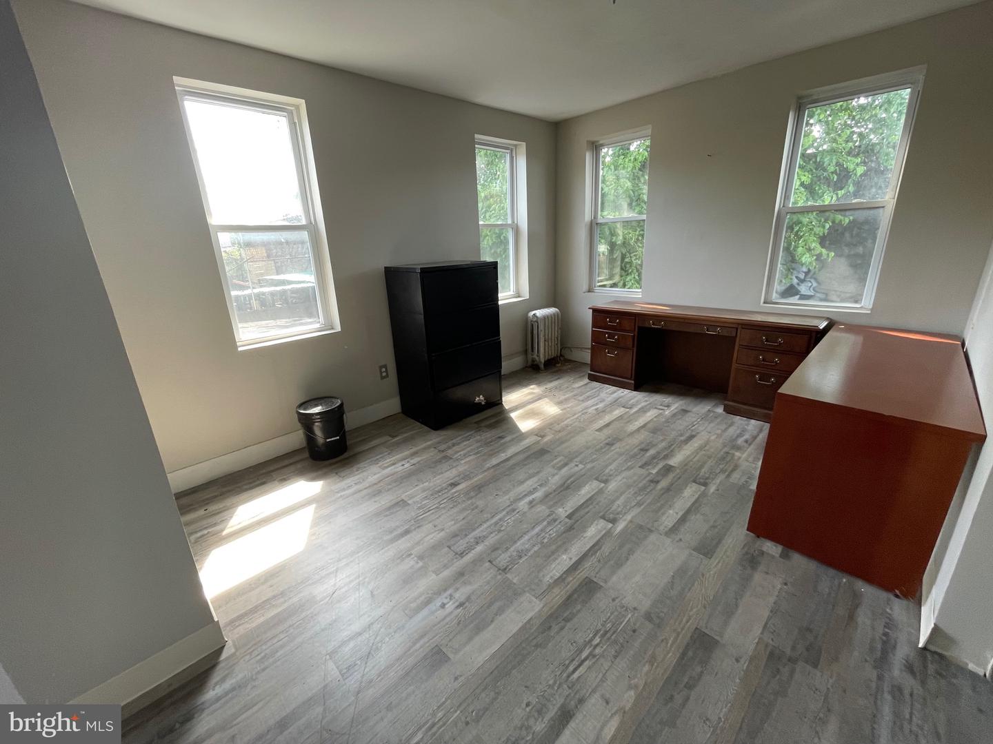 4602 Lancaster Ave Property Photo 5