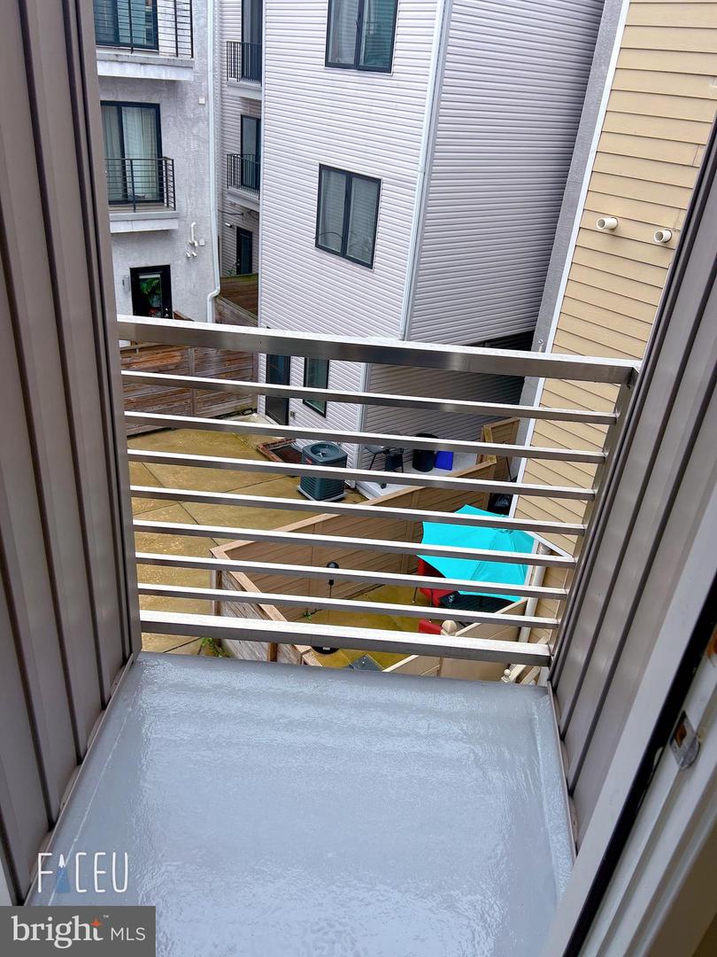 1607-9 Ridge Ave Property Photo 24