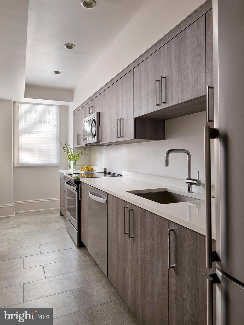 135 S 18th St #platinum2bed Property Photo 3