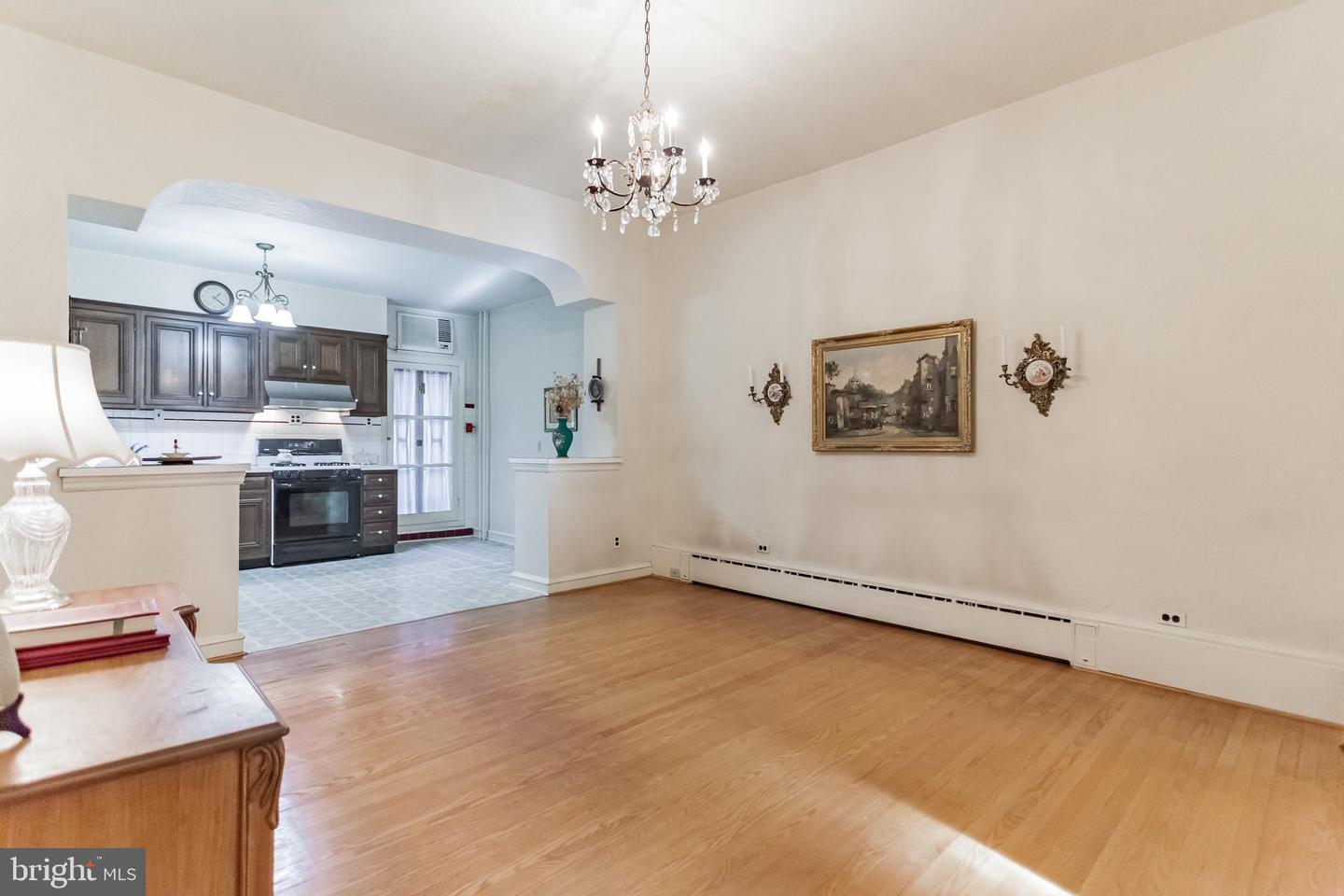 513 Pine St Property Photo 3