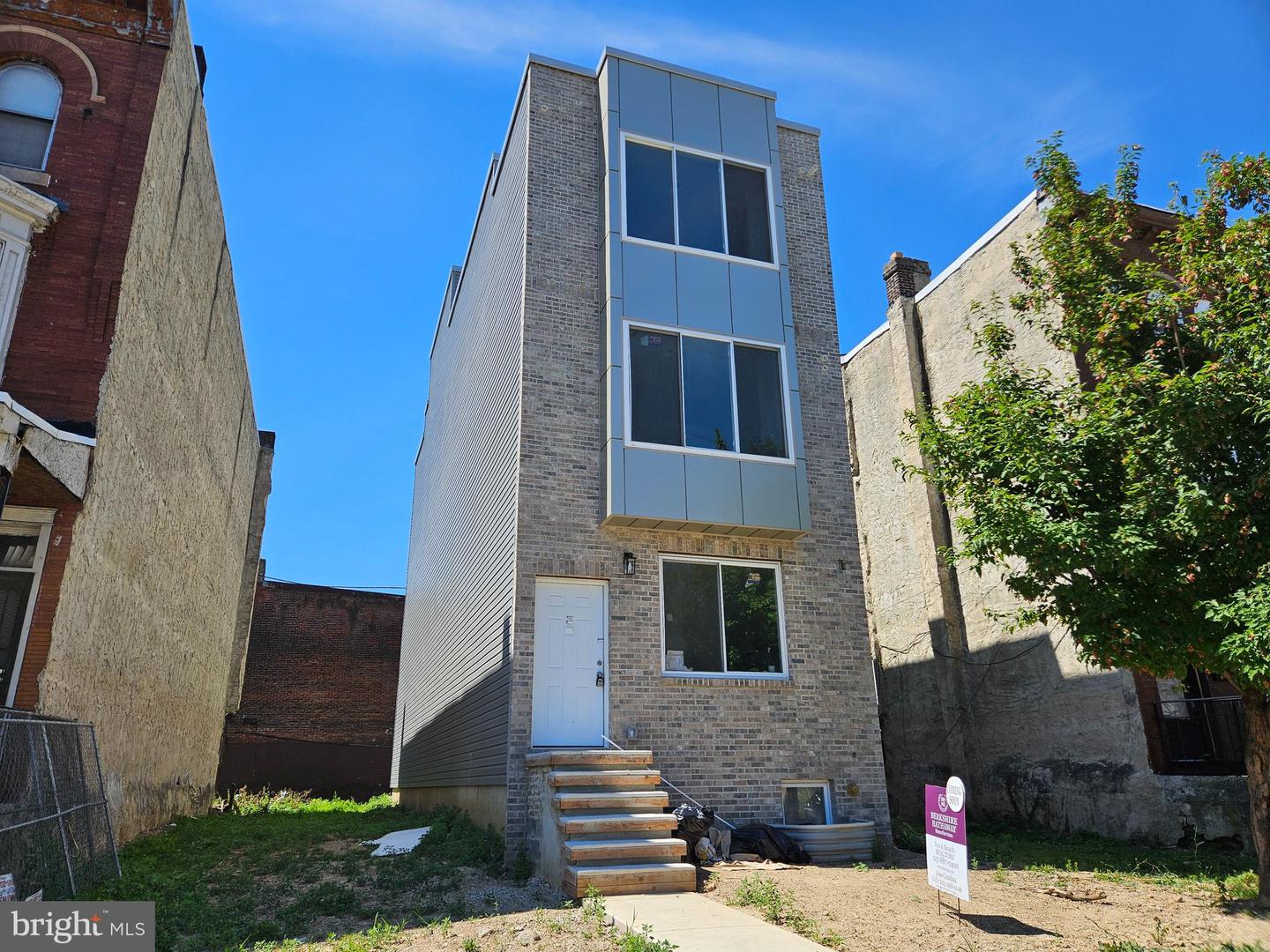 1204 W Erie Ave #3 Property Photo