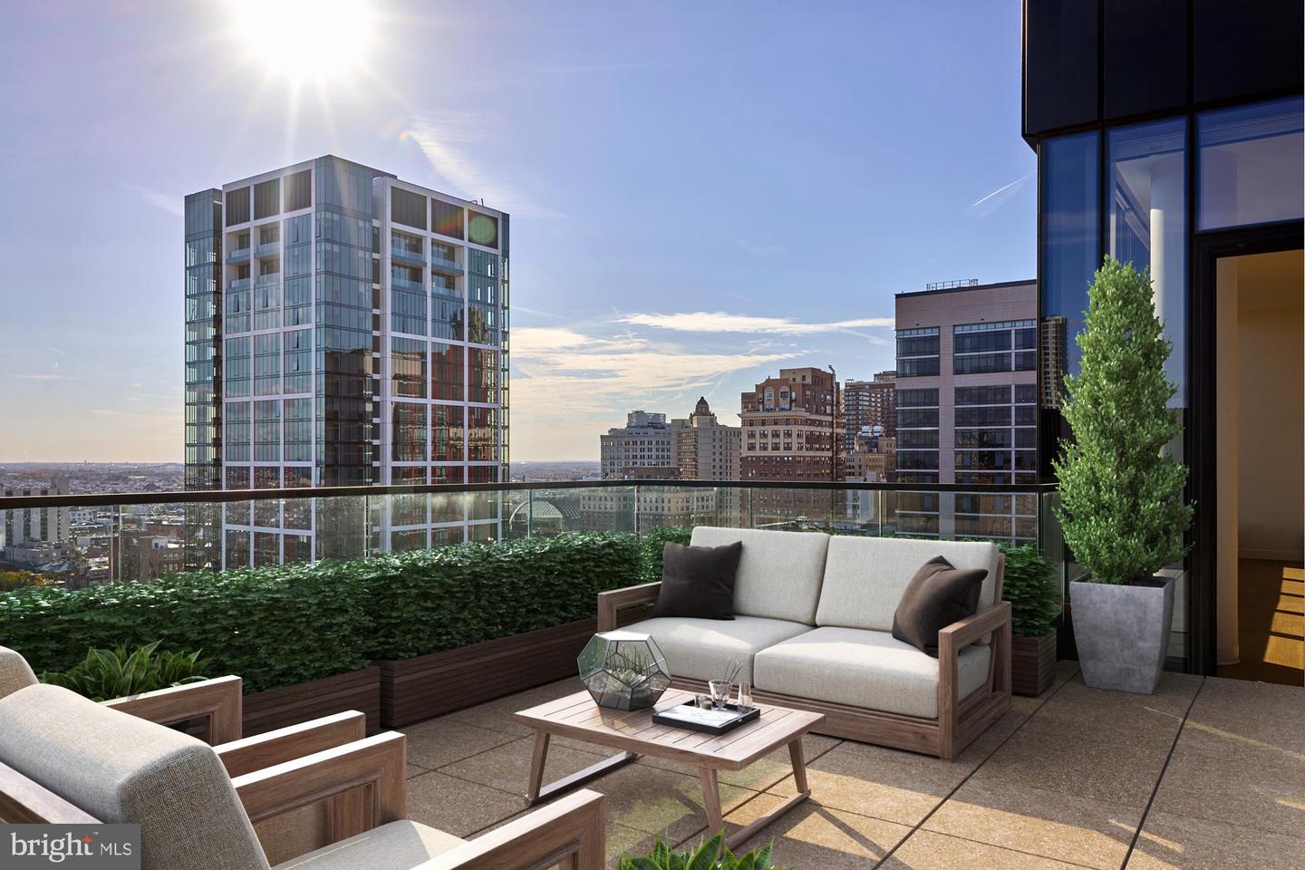 1134 Sansom St #2b-ph1903 Property Photo 33
