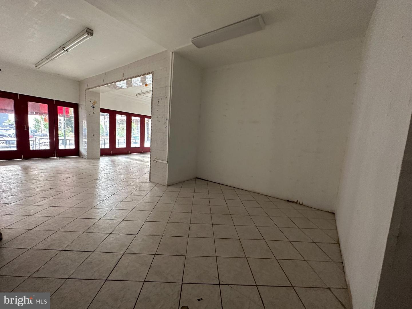 911-913 S 9th St #first Floor Property Photo 3