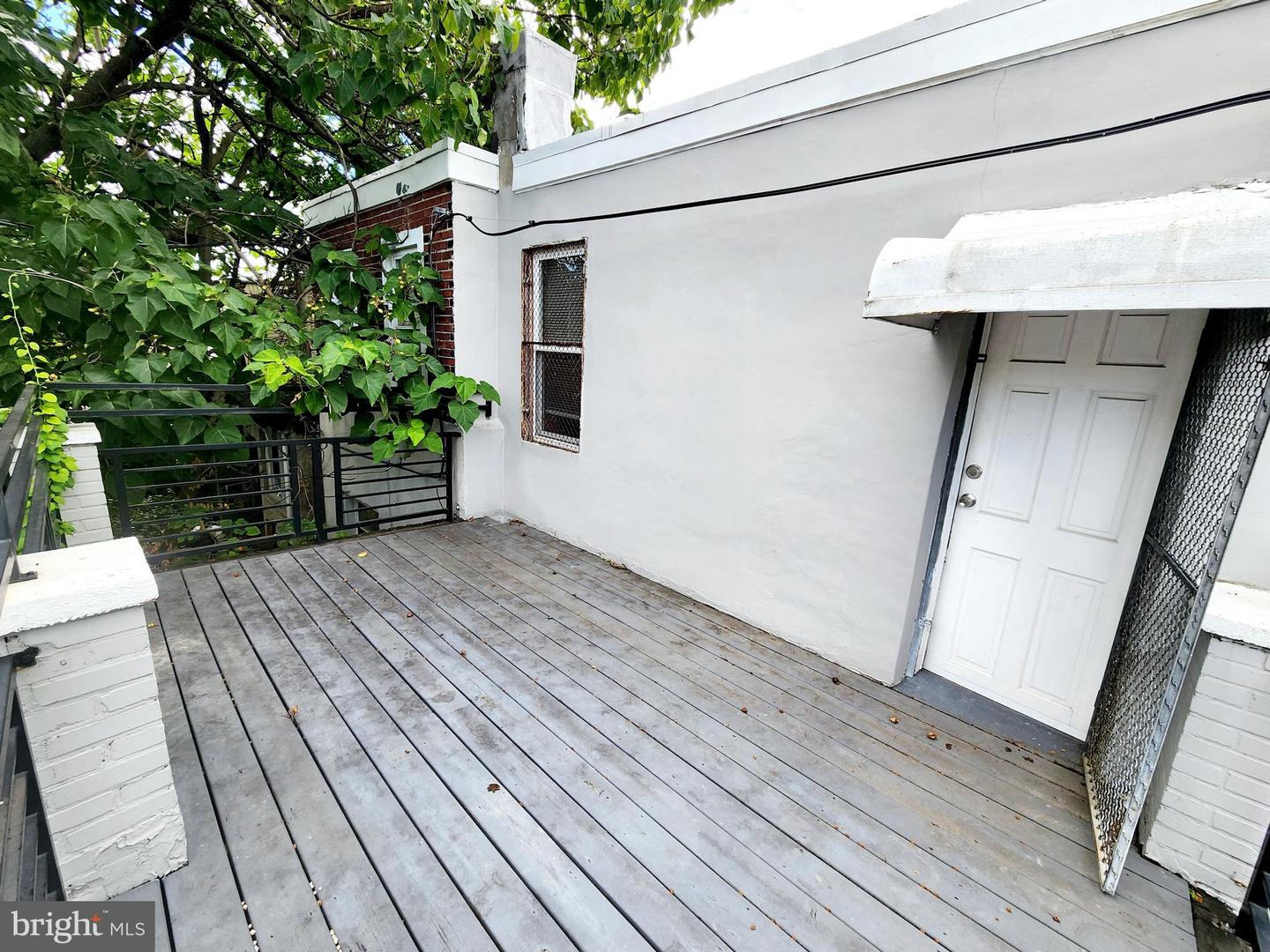 2067 W Stella St Property Photo 17