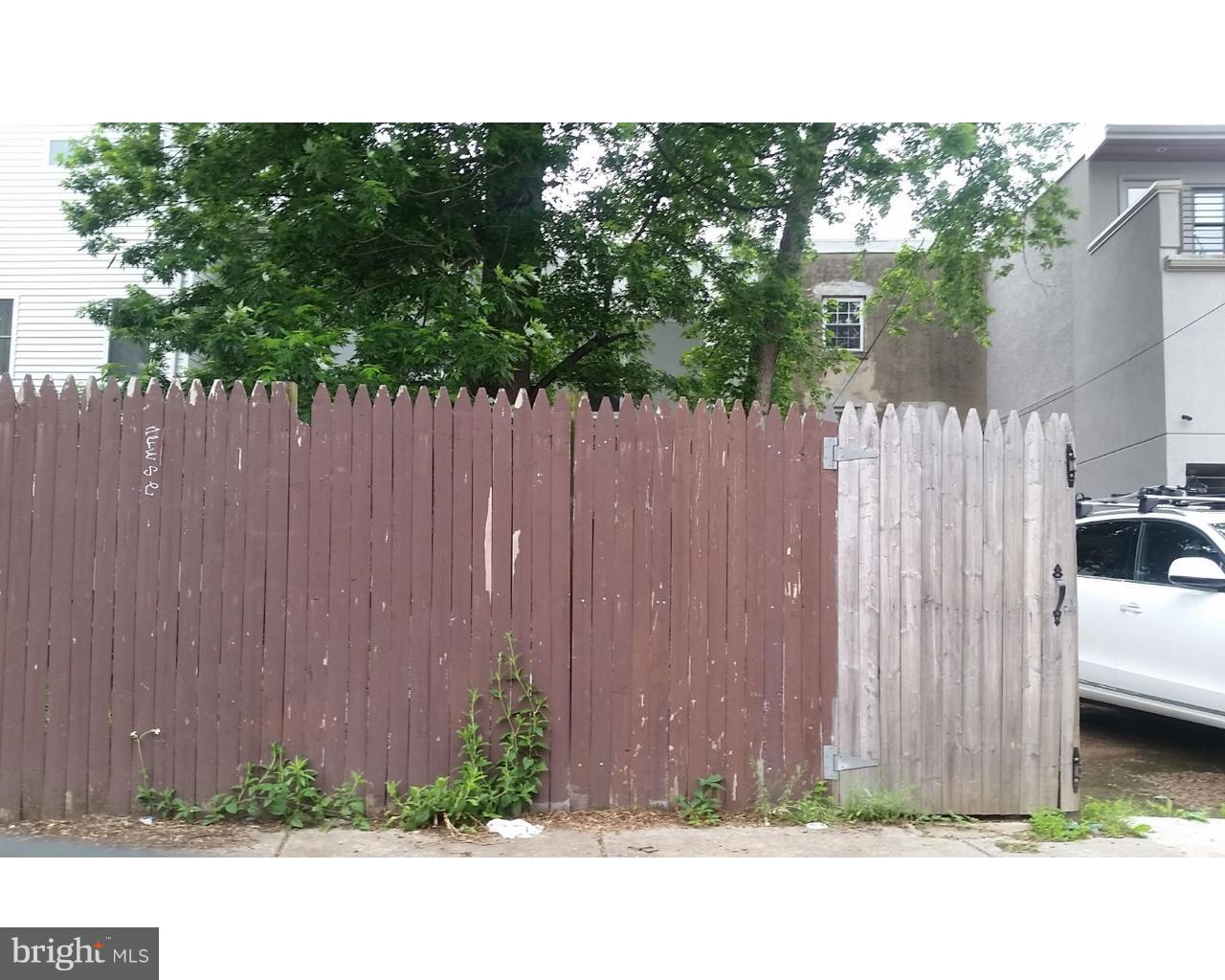 1422 N Orianna St Property Photo 2