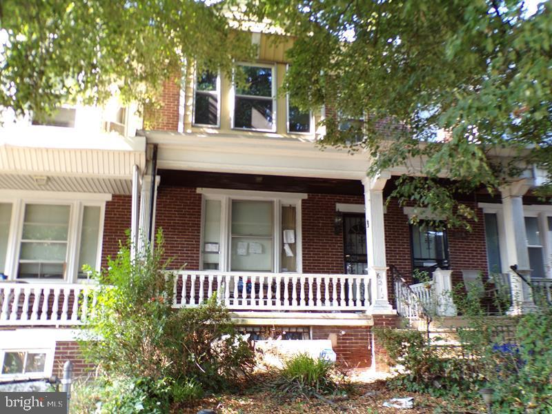 6212 W STILES ST Property Photo 1