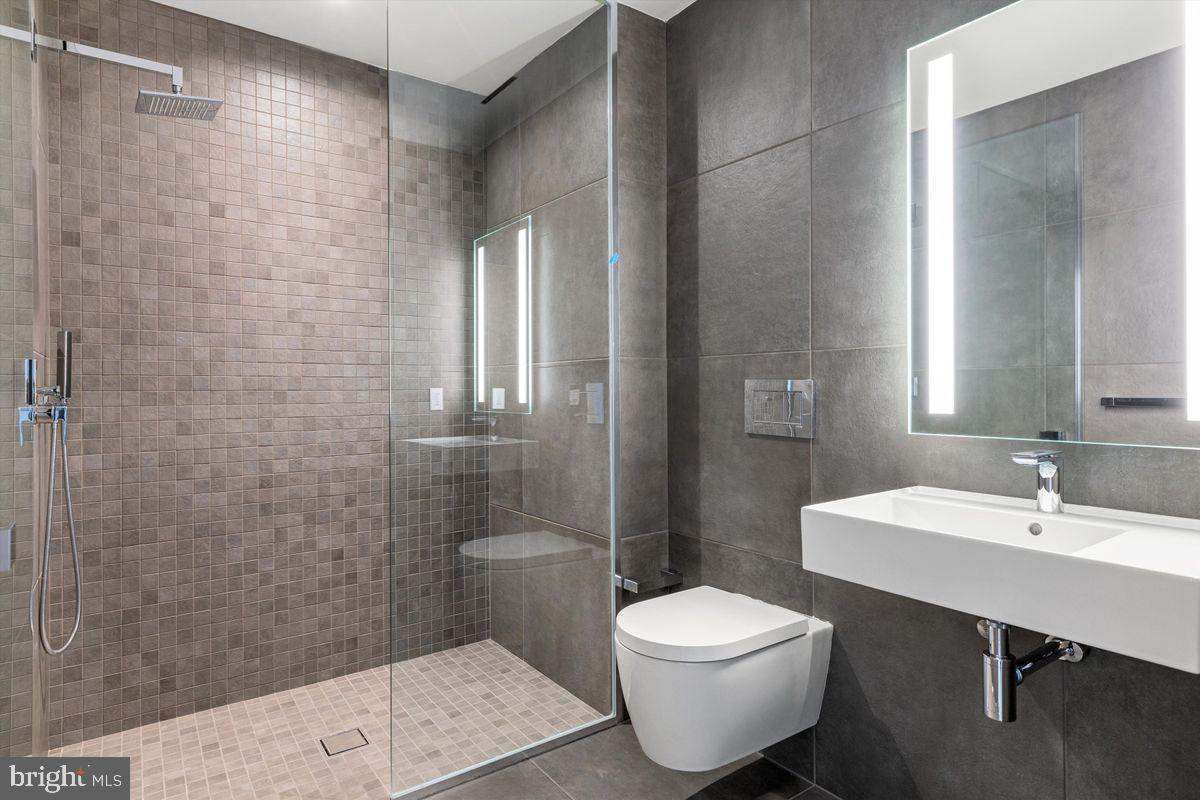 2100 Hamilton Street #3b Property Photo 18