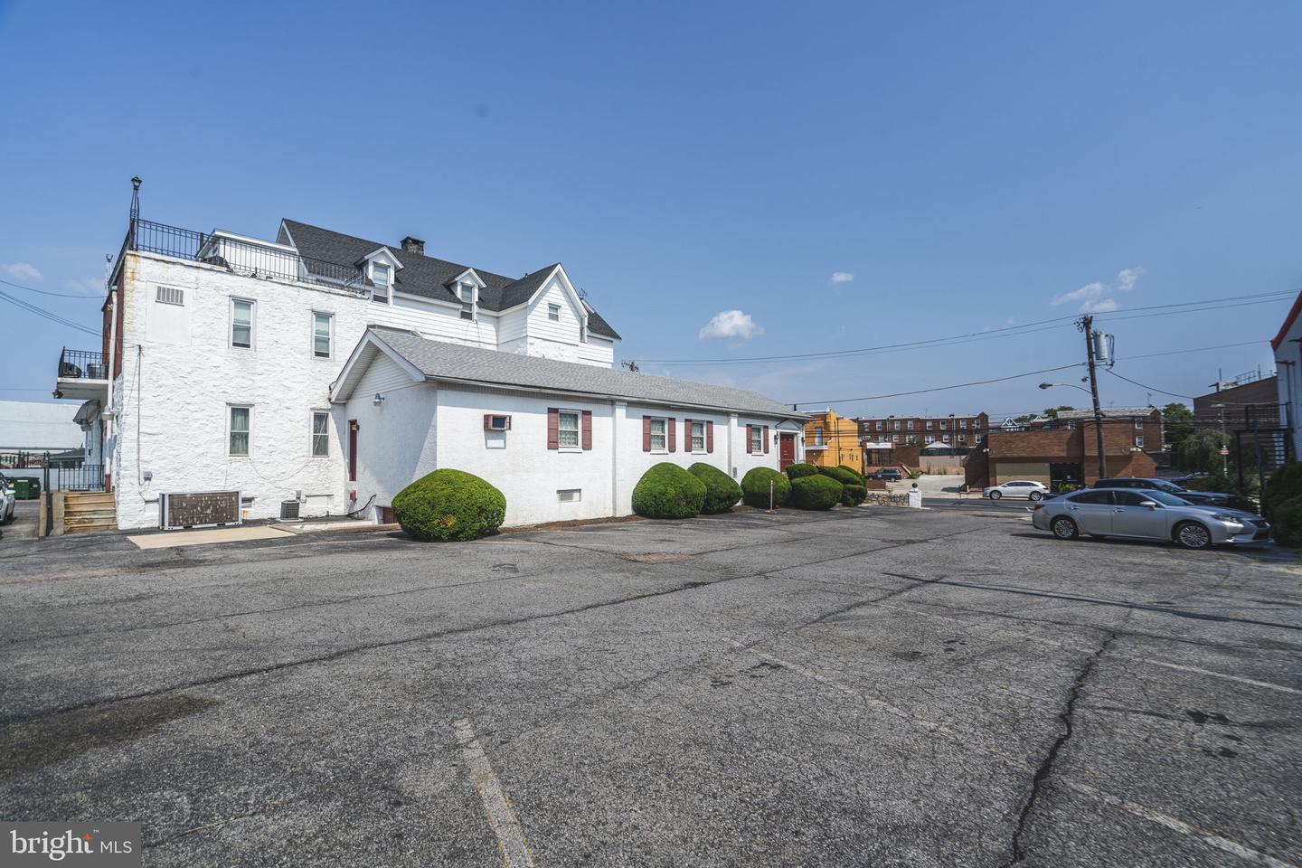 6506-20 Haverford Ave Property Photo 1