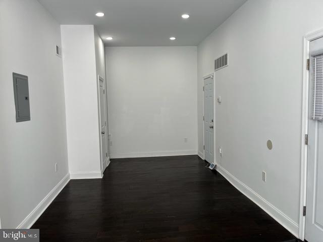 423 S 15th St #1st Front Property Photo 6