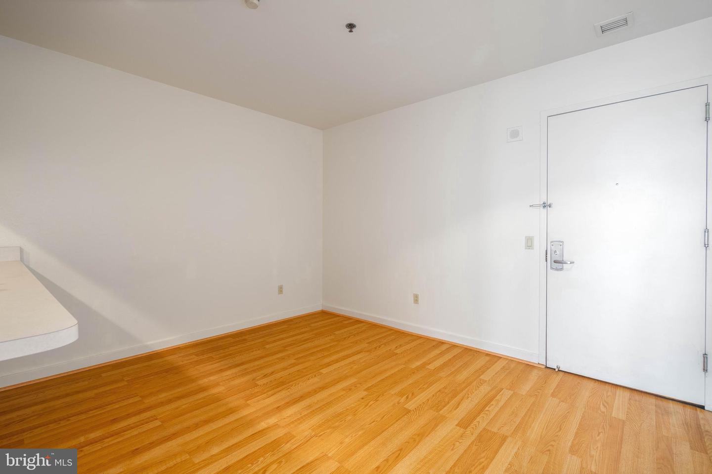 1100 Vine St #415 Property Photo 2