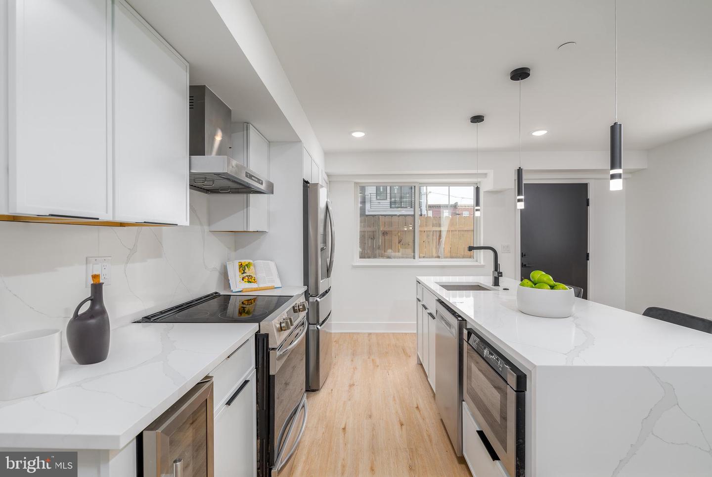 2603-2619 E Boston St Property Photo 35
