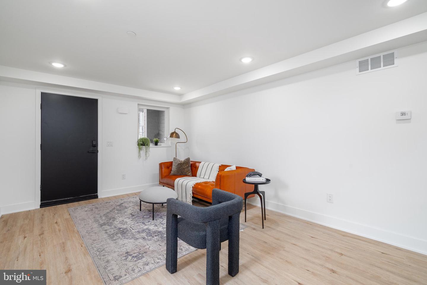 2603-2619 E Boston St Property Photo 41