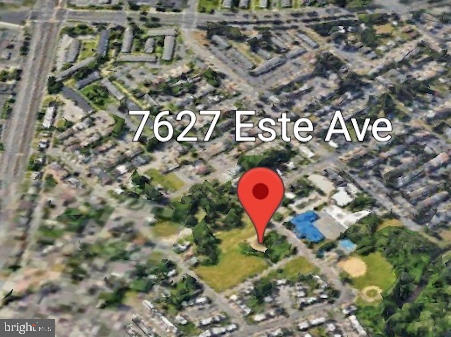 7627 Este Ave Property Photo 6