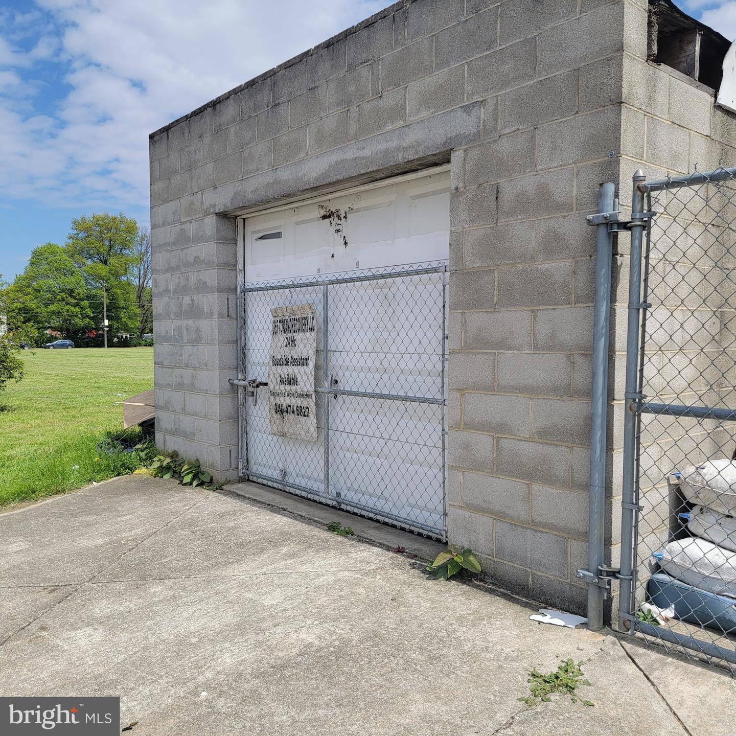 7627 Este Ave Property Photo 7