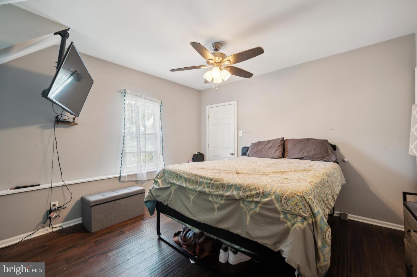 6833 Musgrave St Property Photo 12