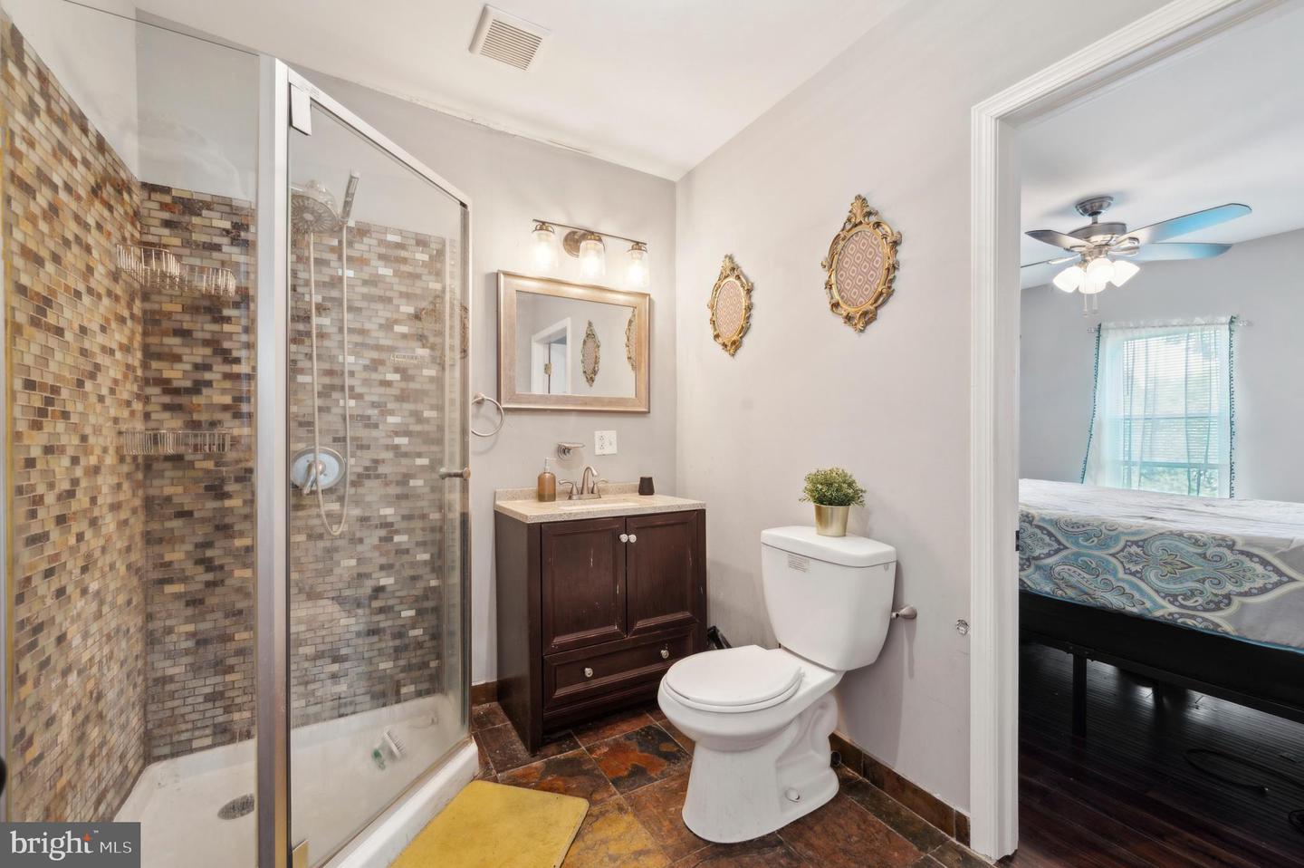 6833 Musgrave St Property Photo 13