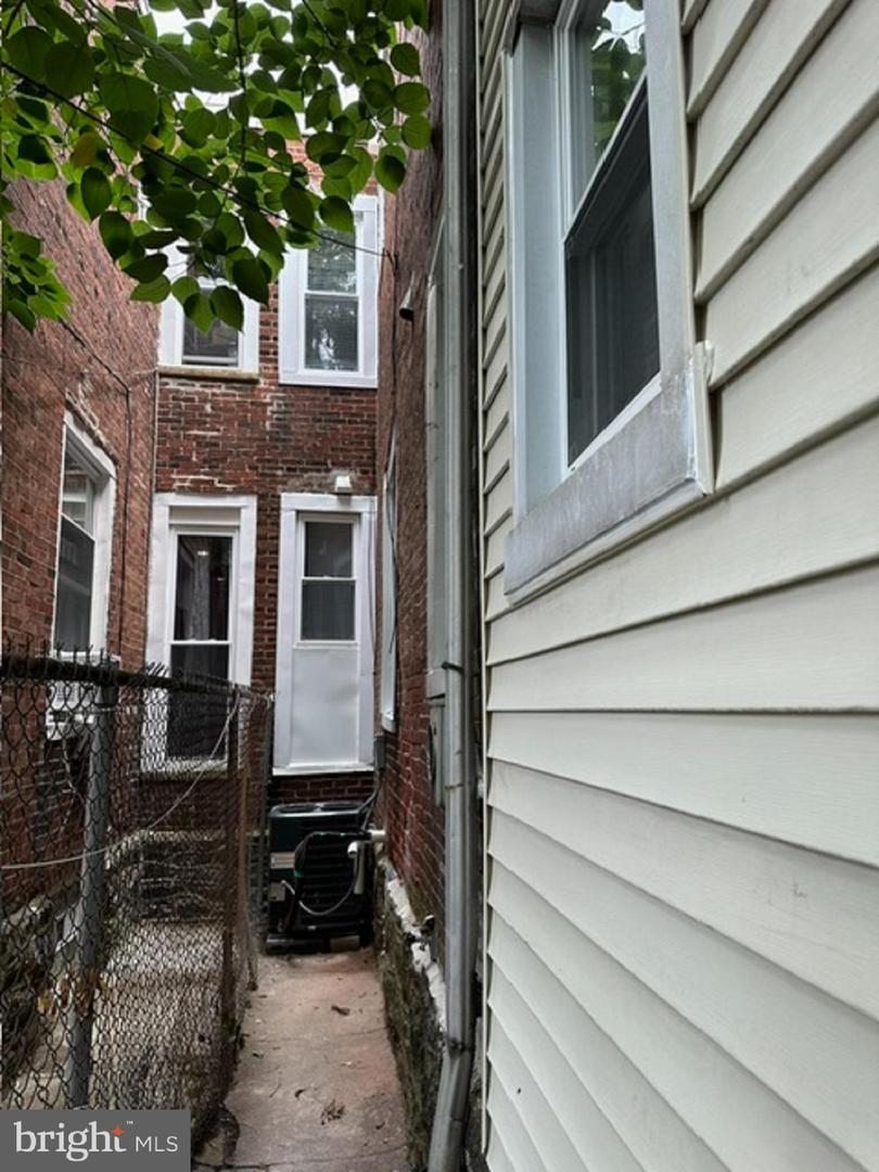 1414 S 55th St Property Photo 8