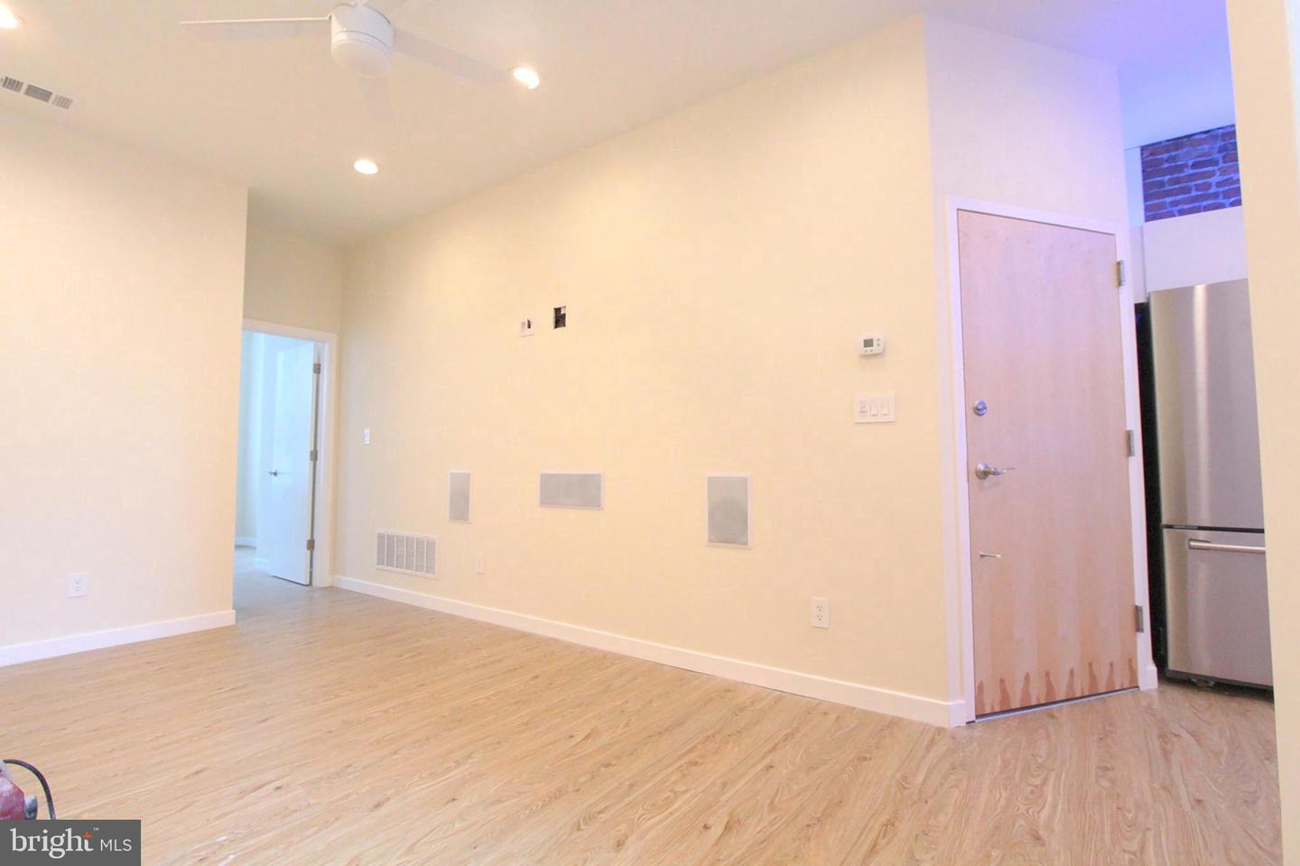 2033 E Dauphin St Property Photo 6