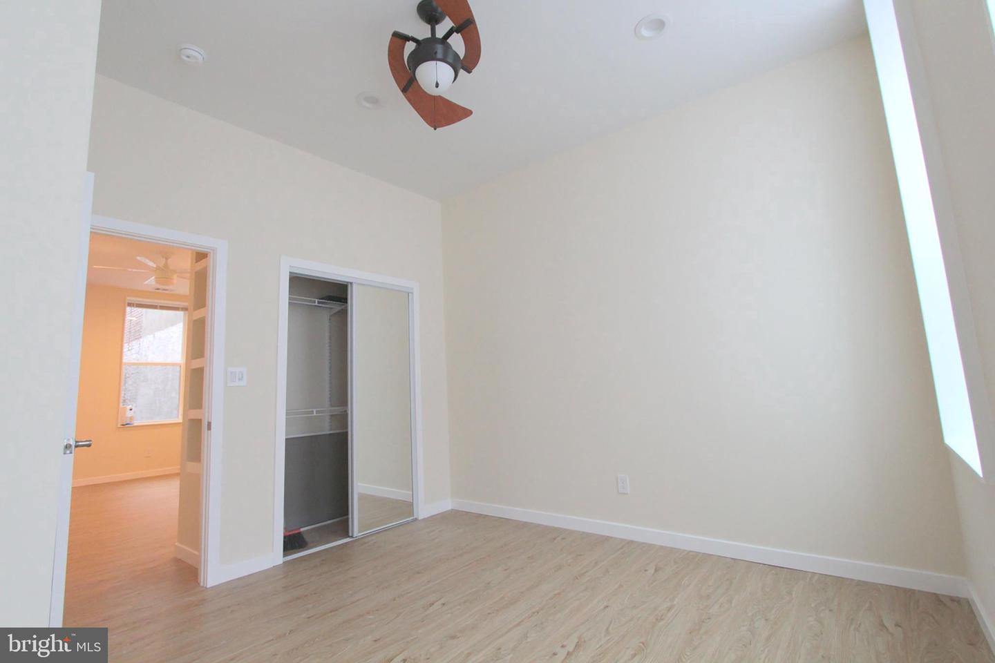 2033 E Dauphin St Property Photo 8
