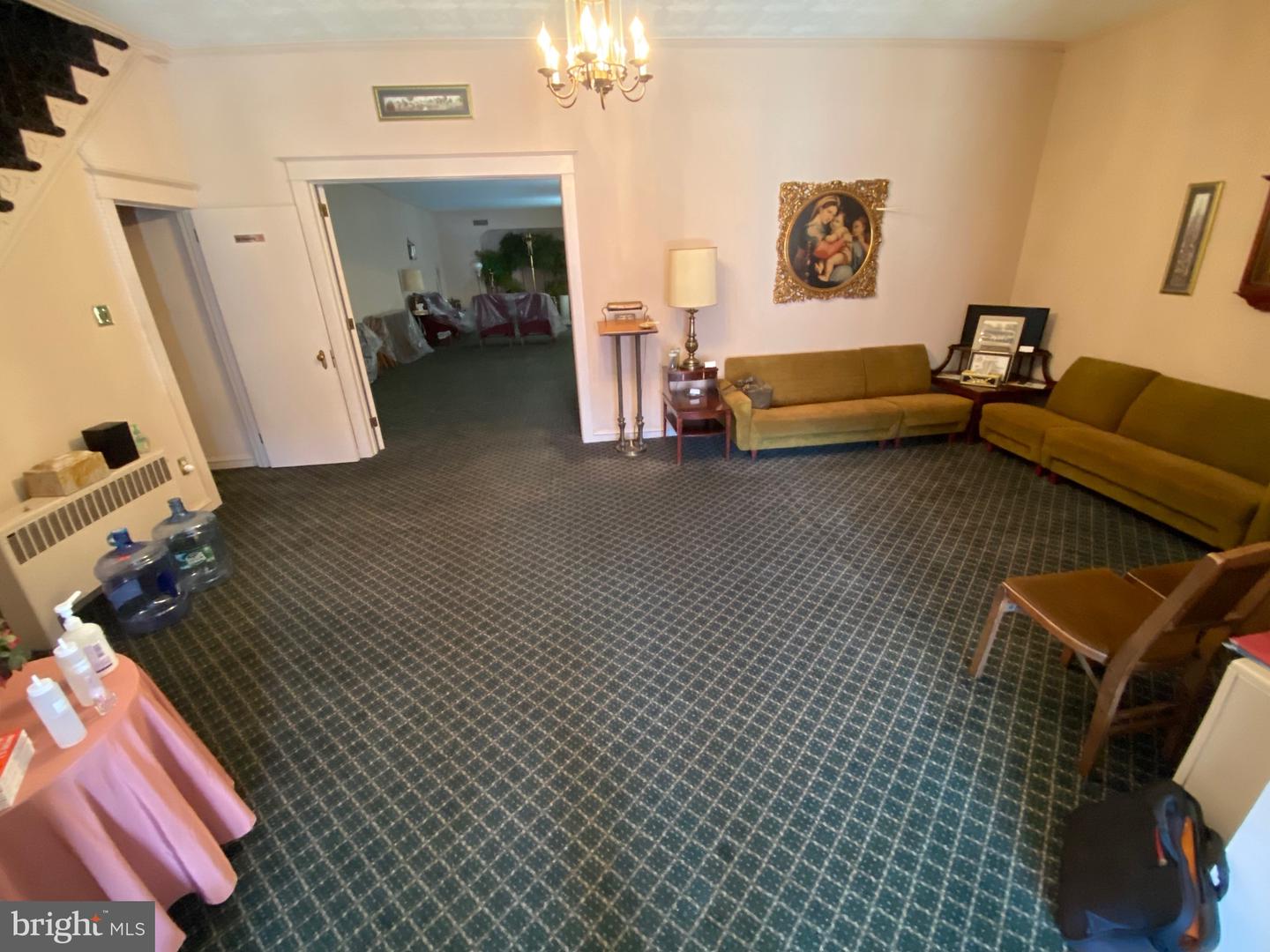 2711-13 E Allegheny Ave Property Photo 5