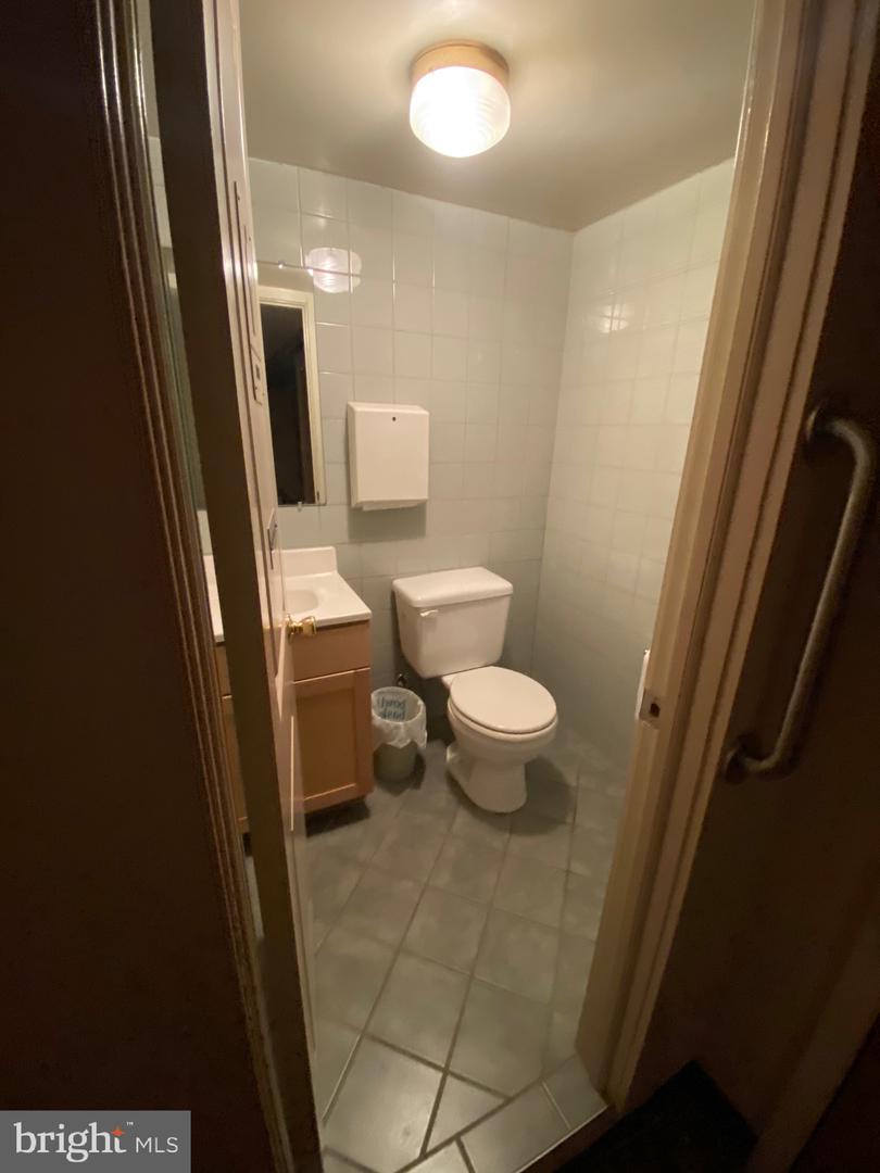 2711-13 E Allegheny Ave Property Photo 24