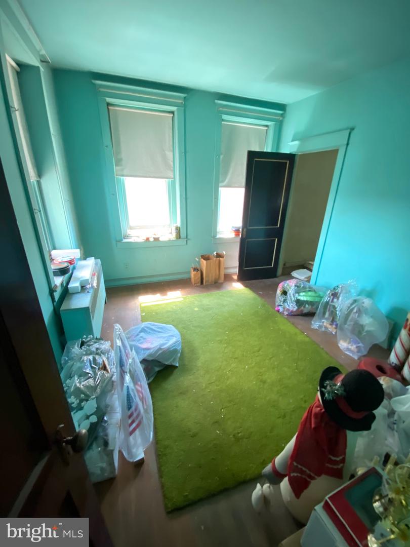 2711-13 E Allegheny Ave Property Photo 40