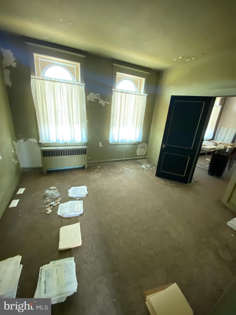 2711-13 E Allegheny Ave Property Photo 41