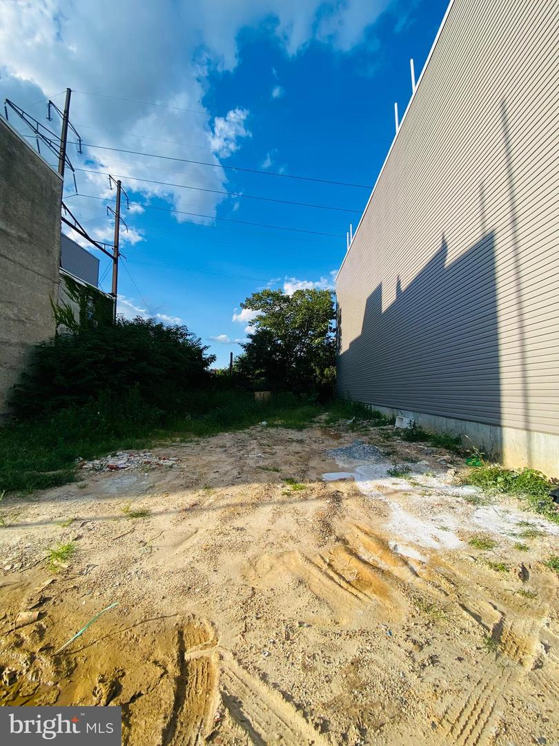 4175 Mantua Ave Property Photo 14