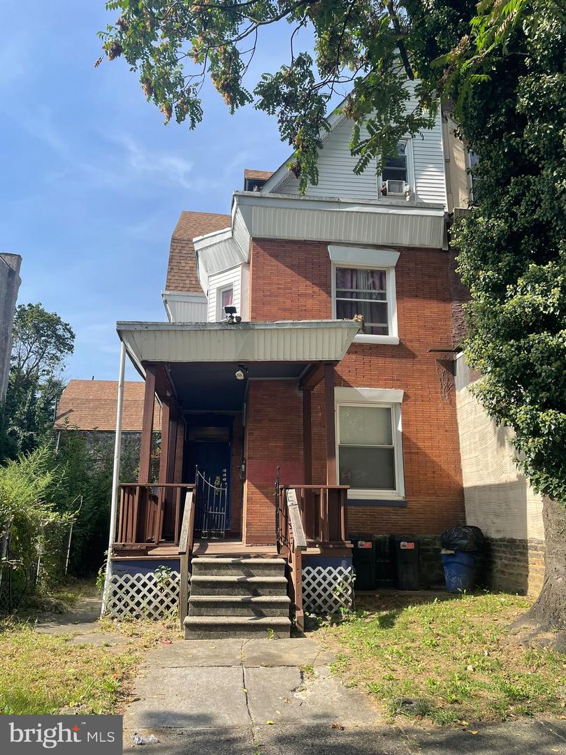 5322 Wayne Ave Property Photo 1