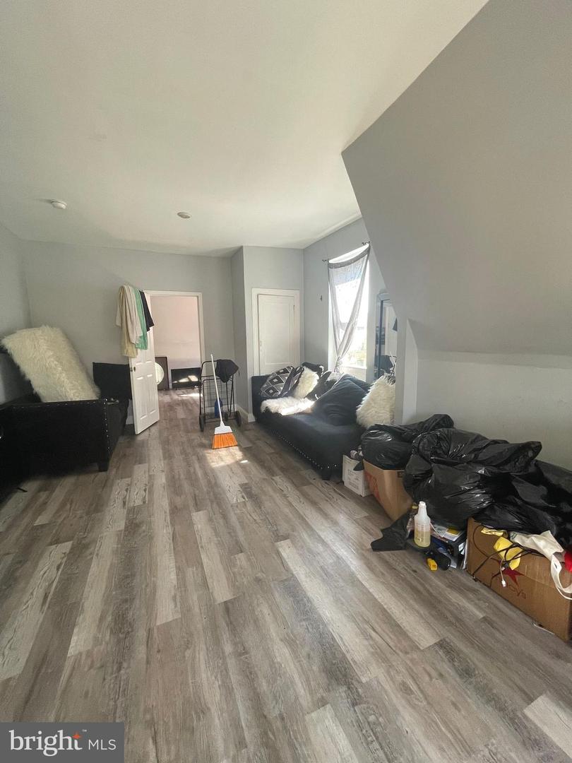 5322 Wayne Ave Property Photo 15