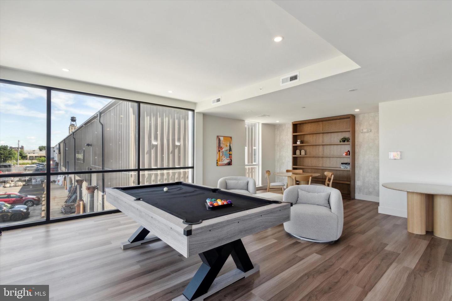 1775 N American St #studio Property Photo 12