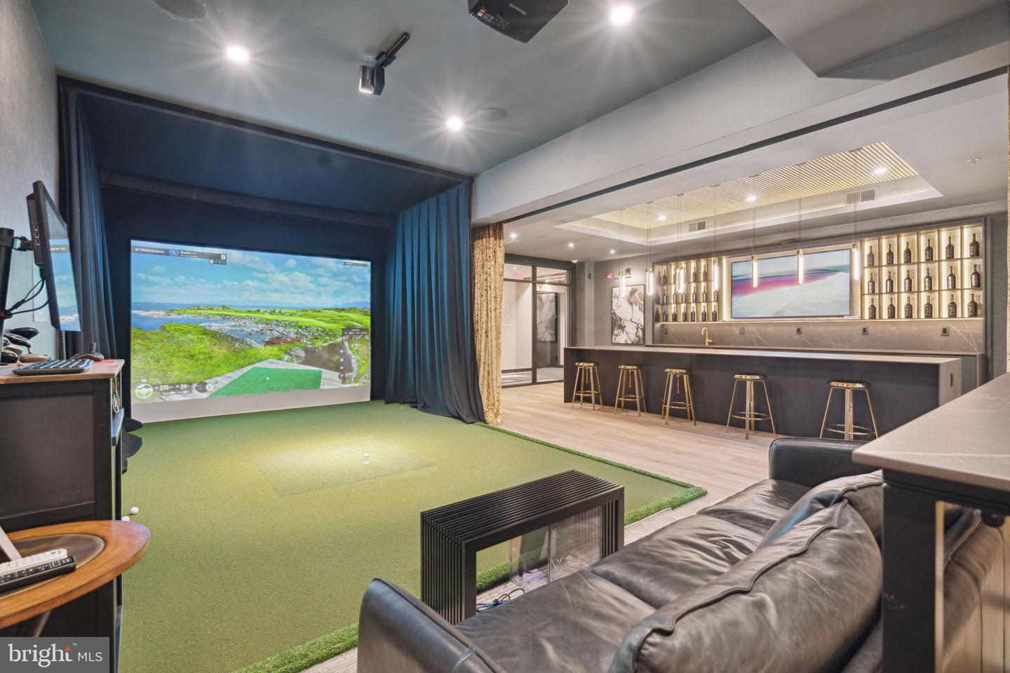 1775 N American St #studio Property Photo 20