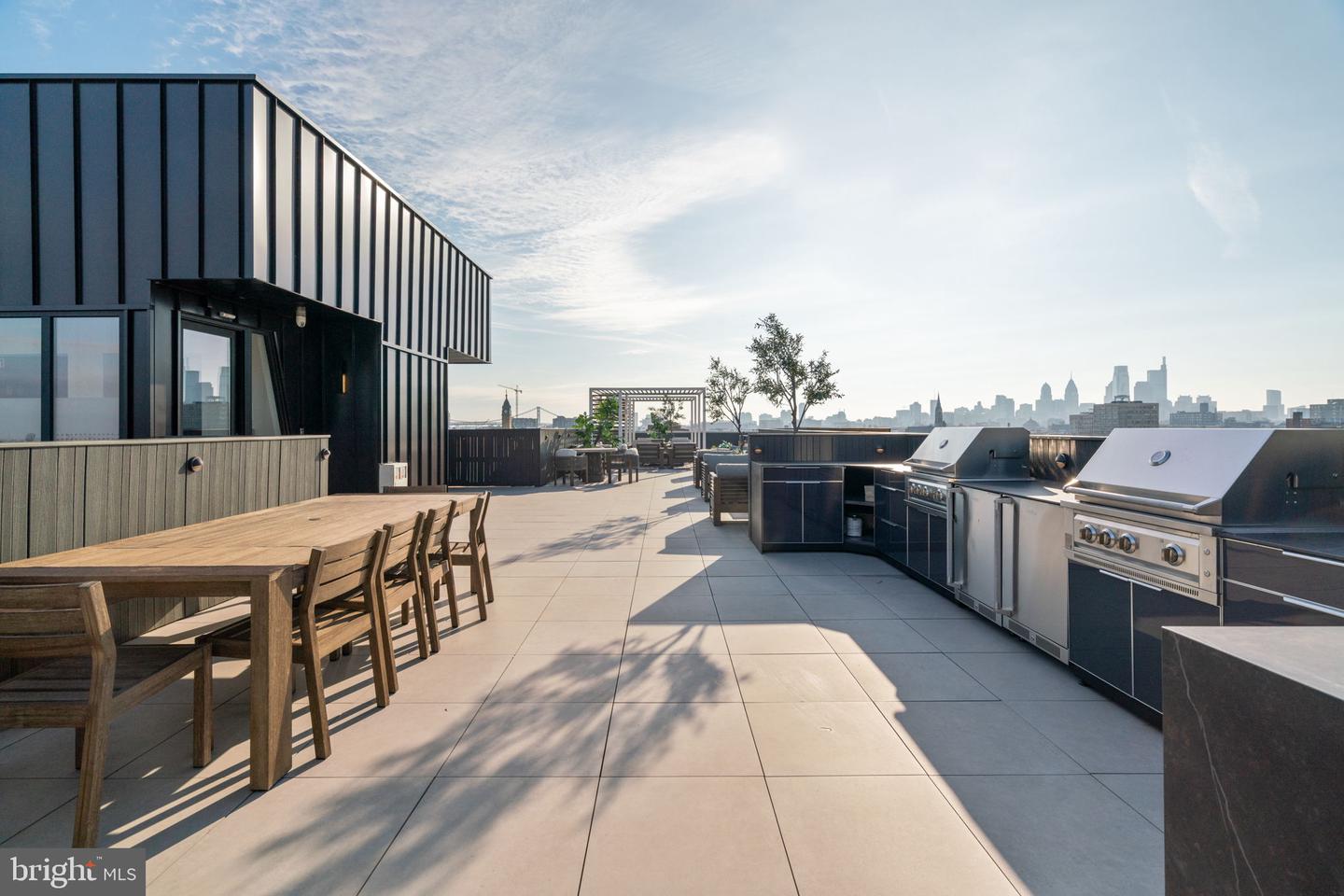 1775 N American St #studio Property Photo 22