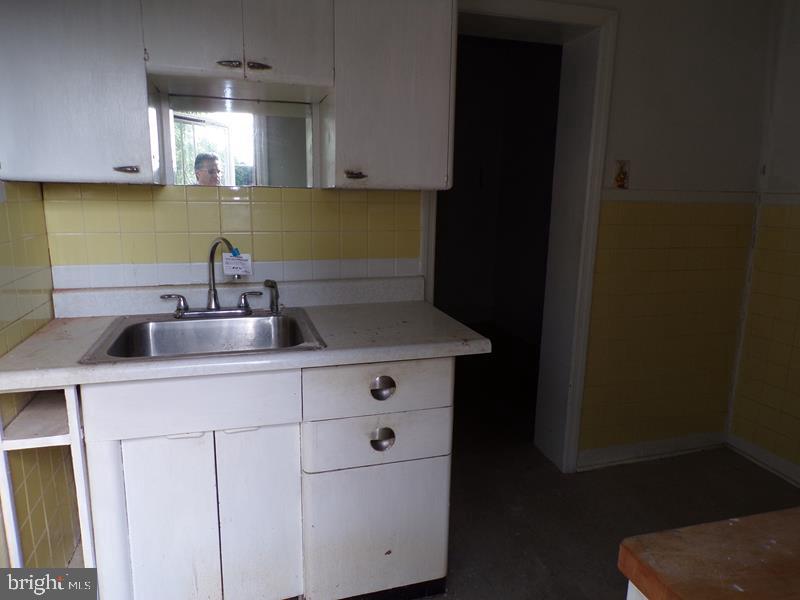 462 E Cosgrove St Property Photo 9