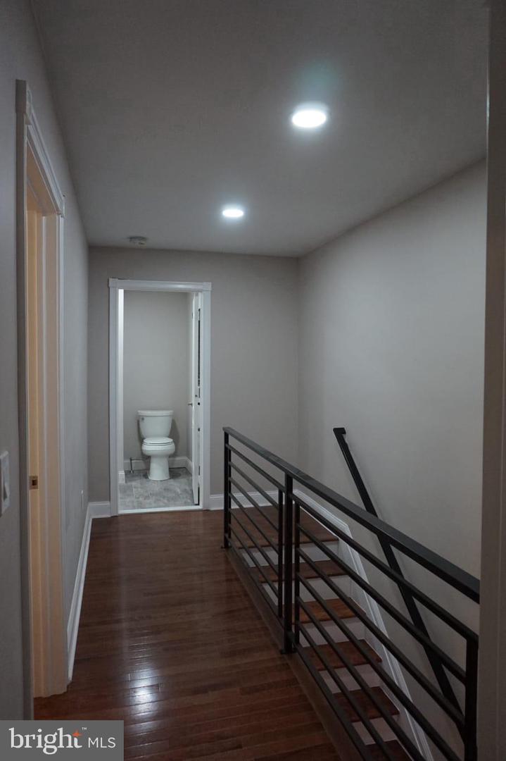 2634 Sears St Property Photo 17