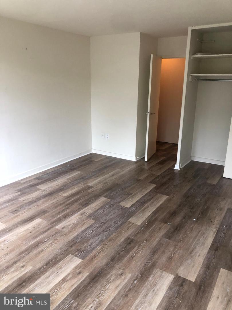 604-36 S WASHINGTON SQ #310 Property Photo 1