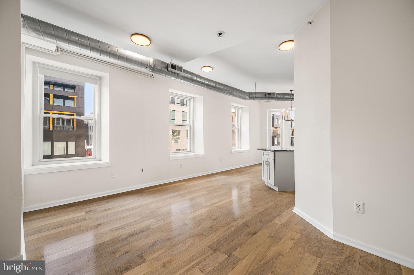 1733 Ridge Ave #r2 Property Photo 5