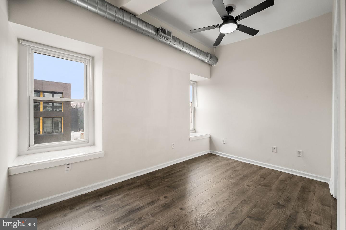 1733 Ridge Ave #r2 Property Photo 18
