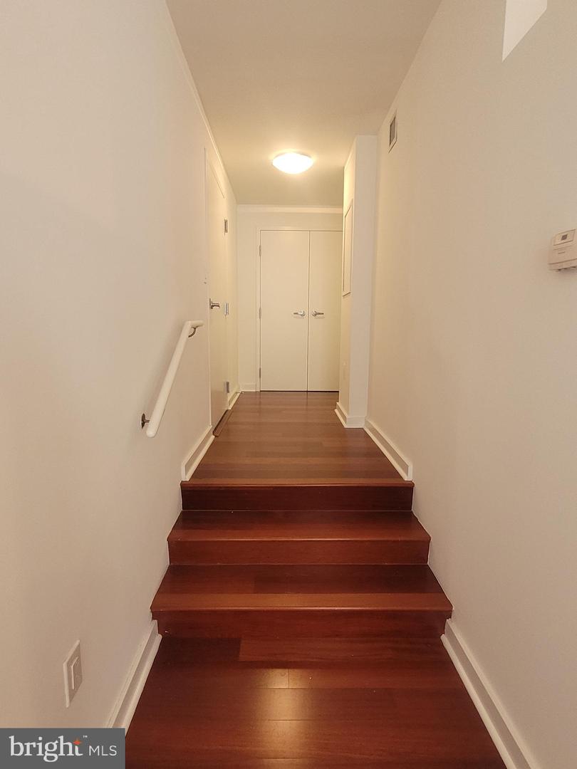 219-29 S 18th St #409 Property Photo 2